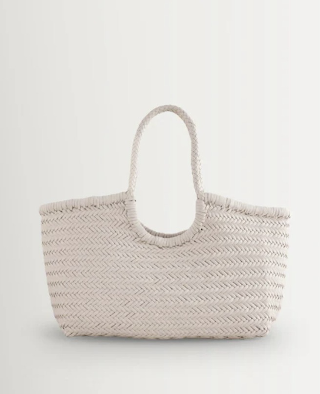 White woven tote bag product photo